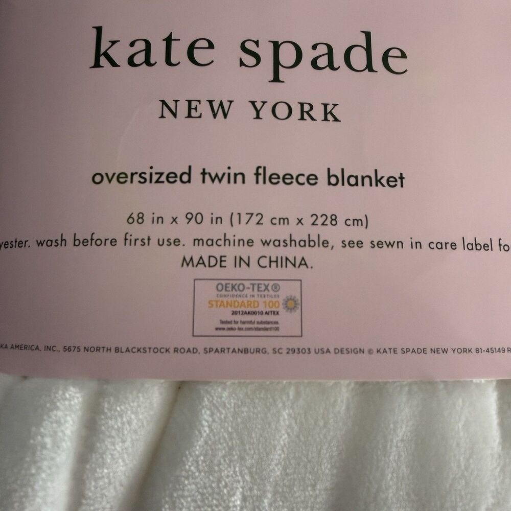 Kate Spade New York Oversized Twin Fleece Blanket WHITE 68" X 90" NWT Soft Cozy - Picture 5 of 5